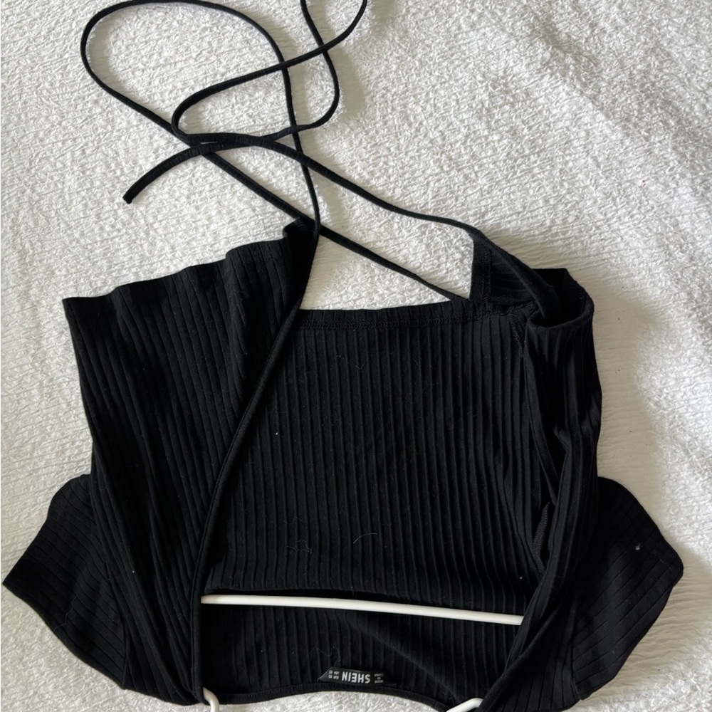 SHEIN Black Ribbed Crop Top